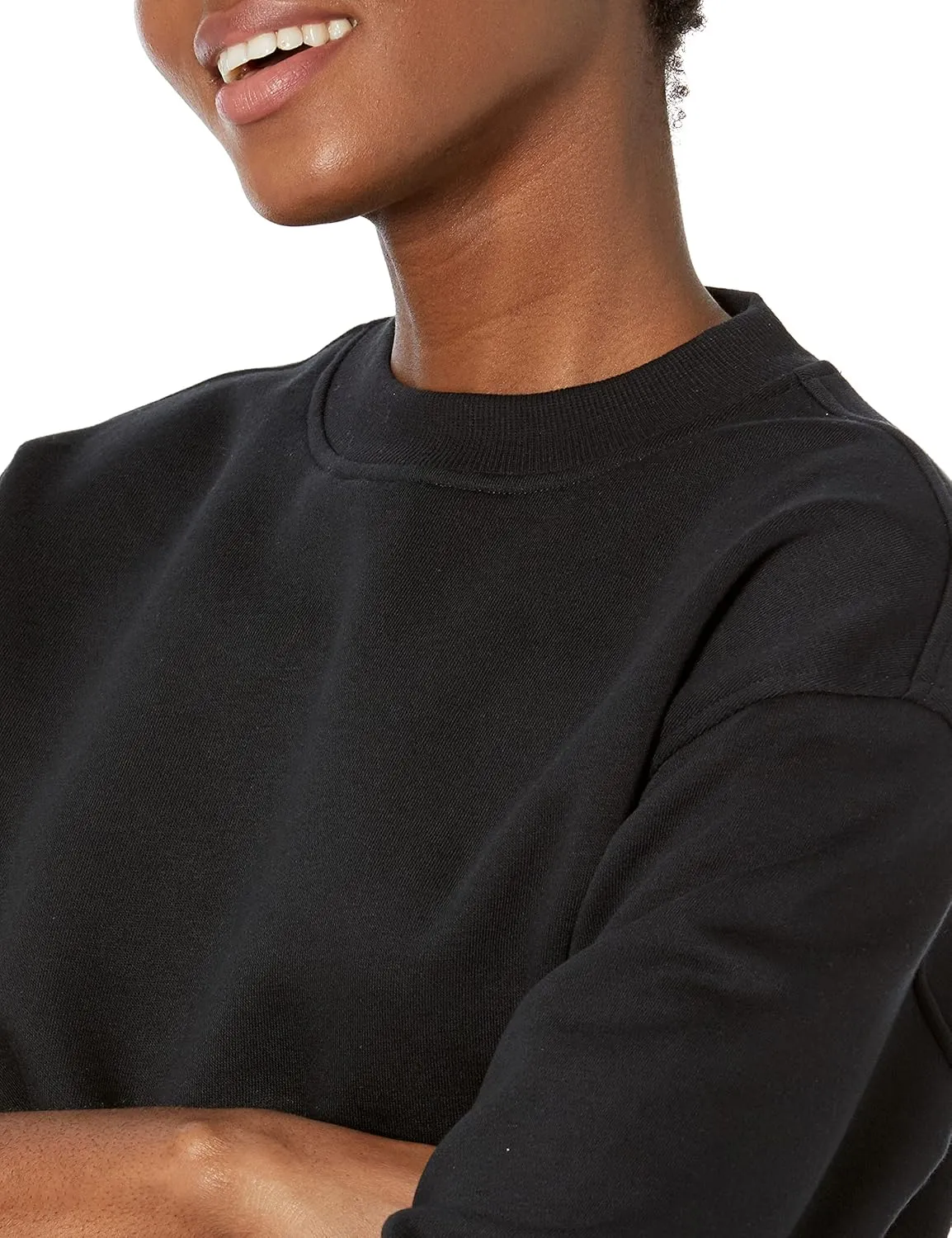Amazon Essentials Women's Cropped Drop Shoulder Sweatshirt (Available in Plus Size)