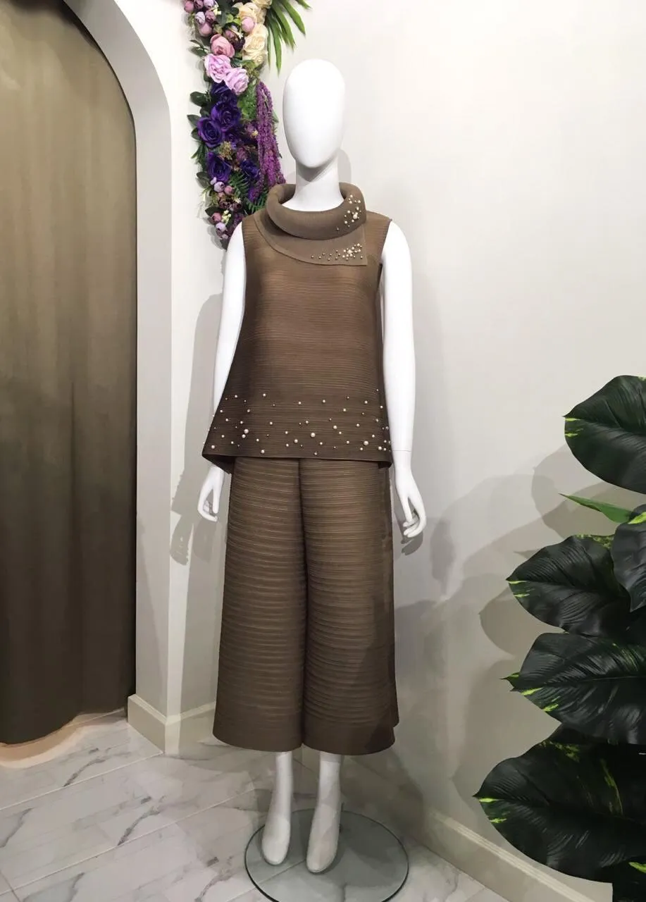 Carissa Top (with pearl)