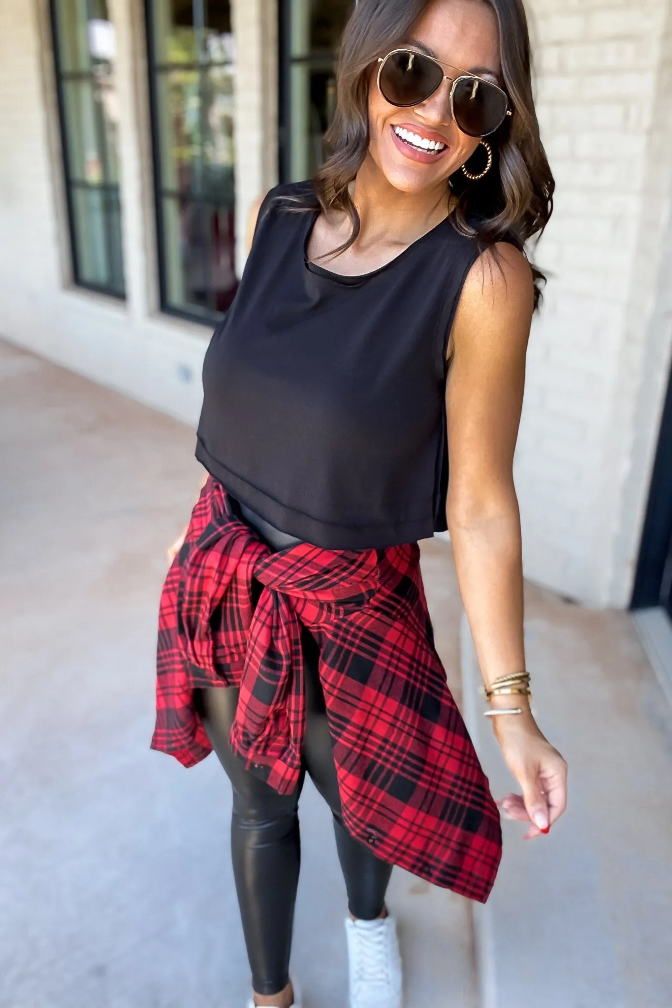 Double-Layered Black Edged Cropped Tank Top