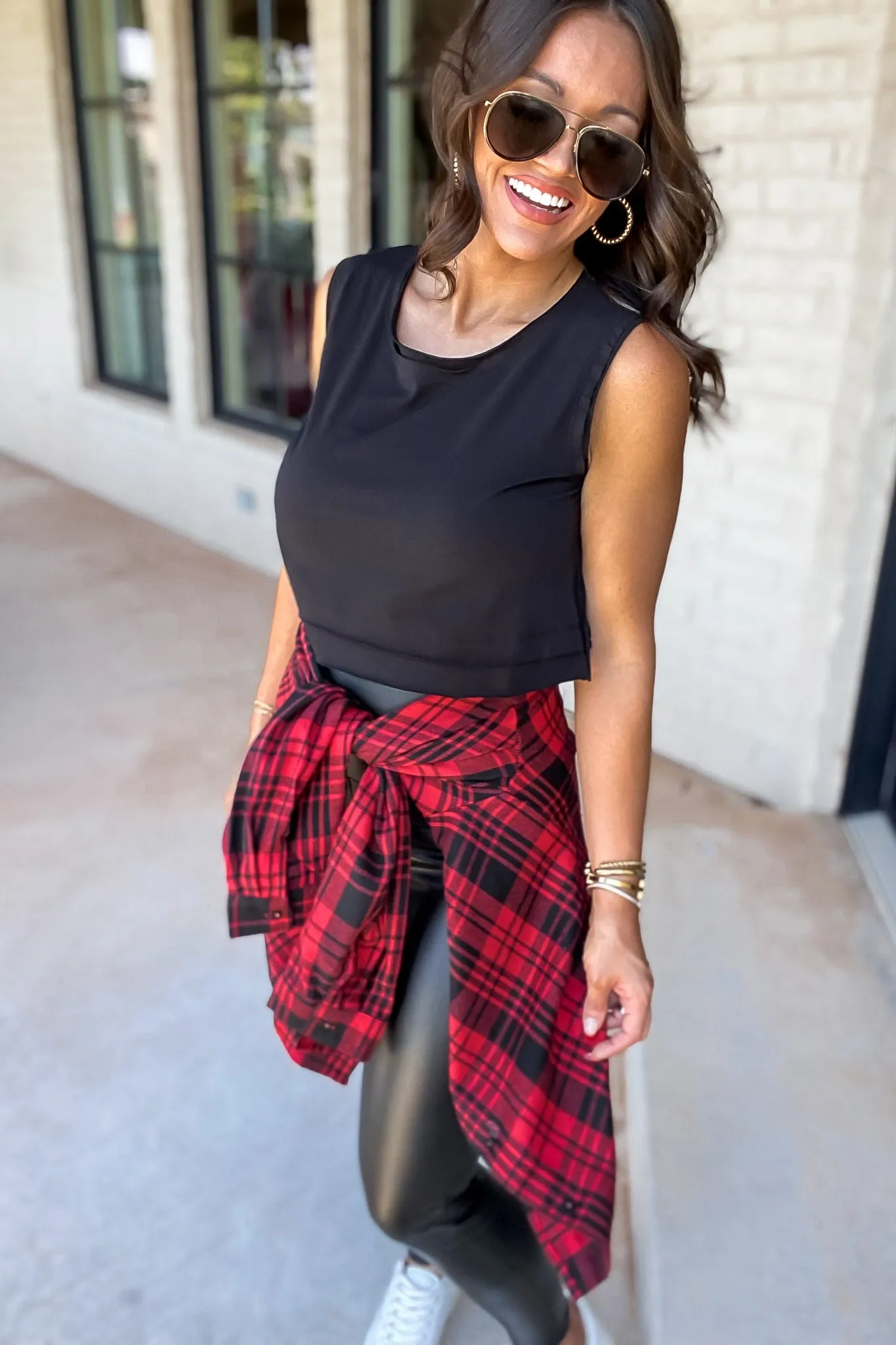 Double-Layered Black Edged Cropped Tank Top