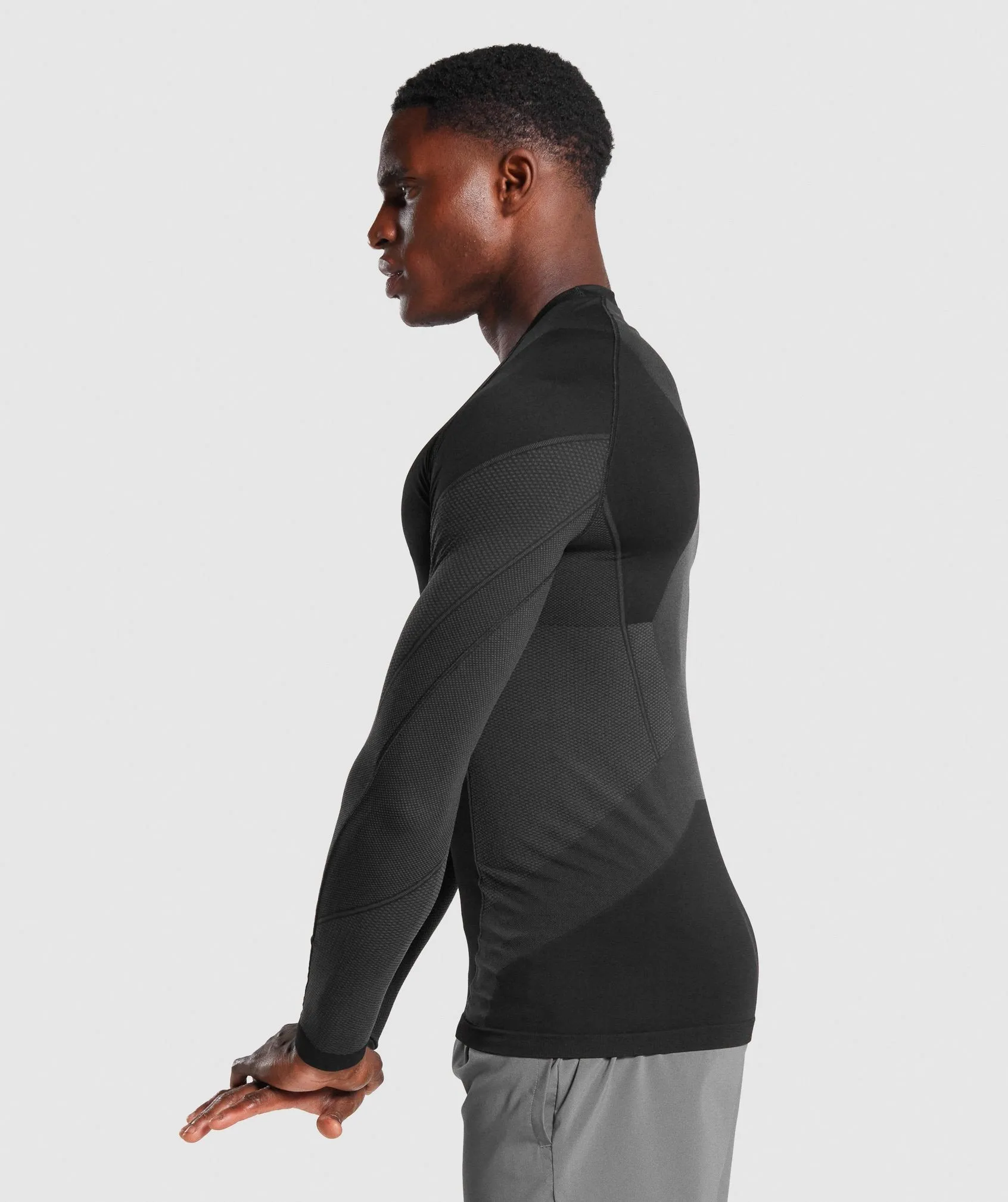 Gymshark Free Force Seamless Long Sleeve T-Shirt - Black